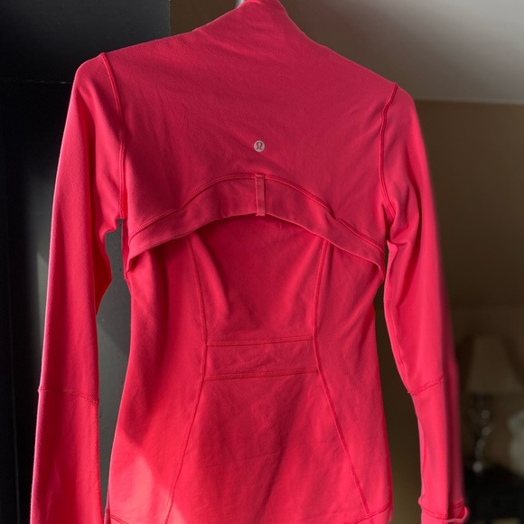 Lululemon Define Jacket in Atomic Red Size 6 - Picture 5 of 8